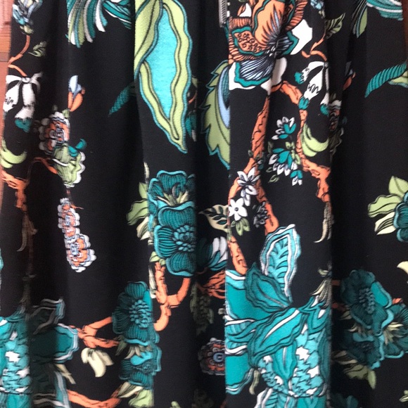 Floral dress with pockets - Picture 4 of 4